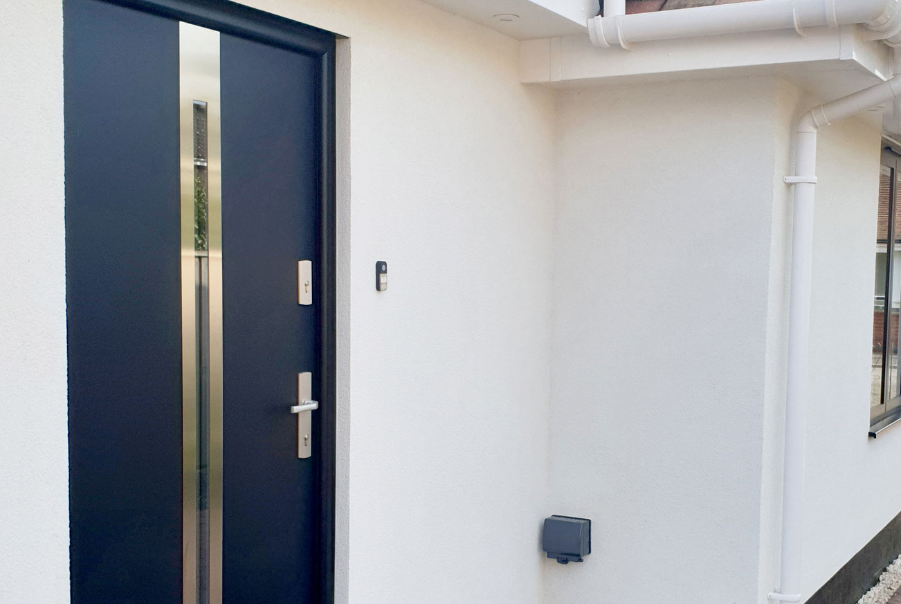 lloyds building felixstowe oak doors