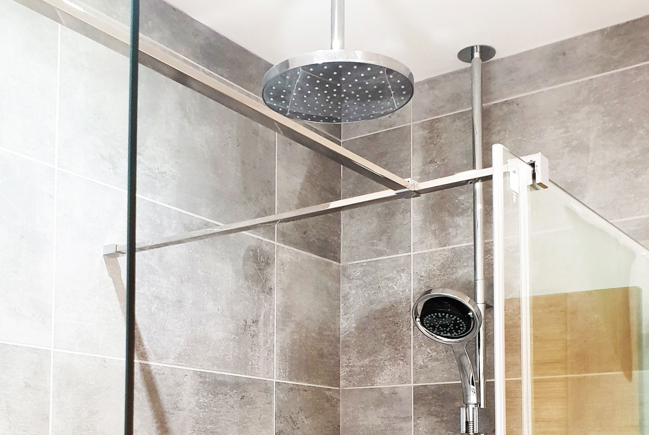 lloyds building felixstowe shower