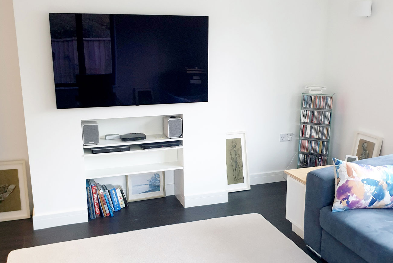 lloyds building felixstowe wall mounted tv
